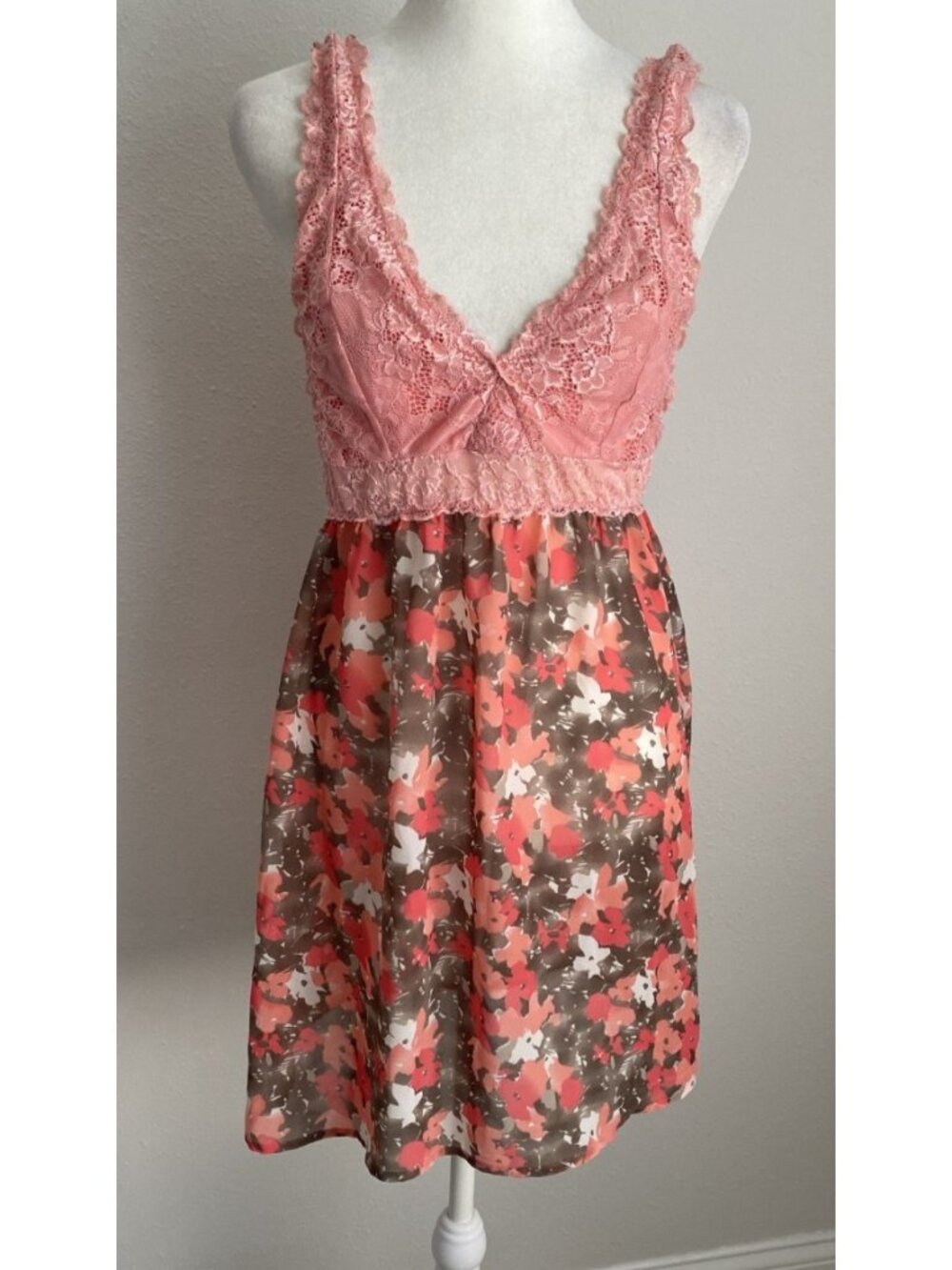 Small Coral Night Wear Gown Chanteuse Sleep Dress Lingerie Sheer Brown Floral